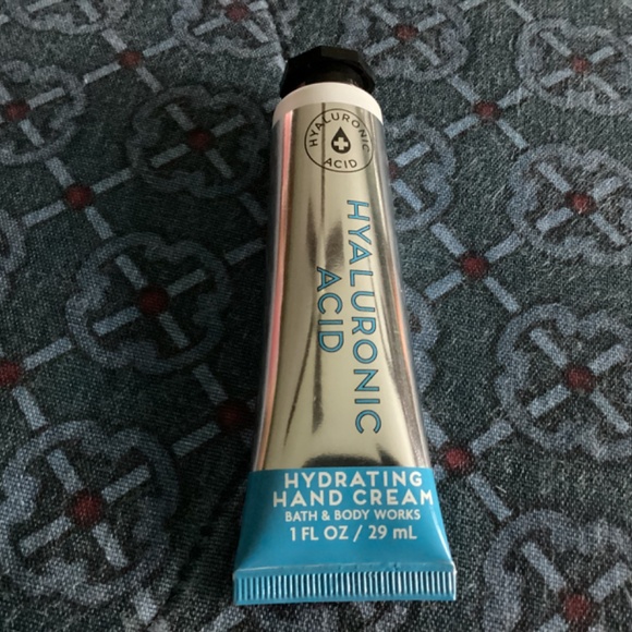 Bath & Body Works Hand Cream 1 fl oz/29 ml (2 for $15) - Picture 5 of 9